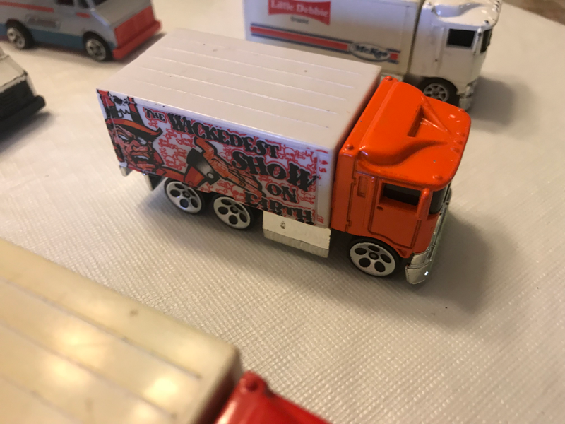 Illustration for article titled Colossal Die-Cast Collection - Box 109 - Taking An In-van-tory